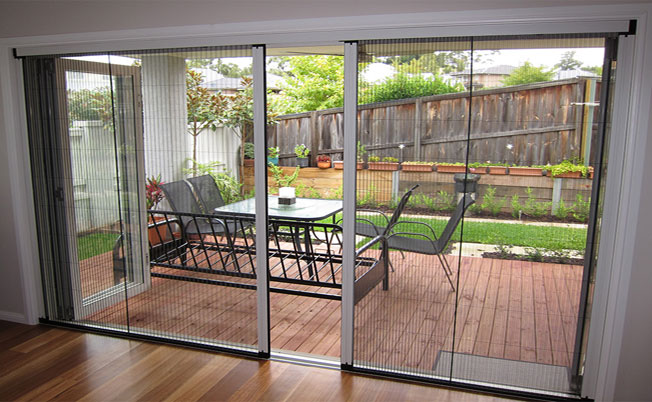What are the advantages of using pleated fly mesh for your windows and doors - BMTS