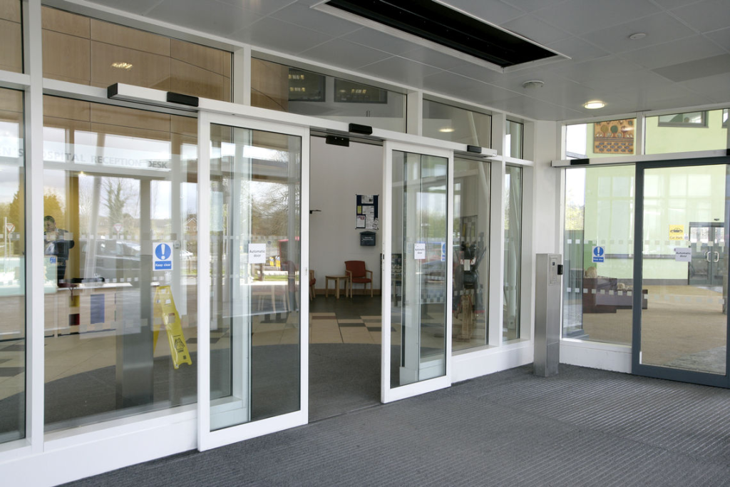 What Are the Advantages of Automatic Doors in Commercial Settings?
